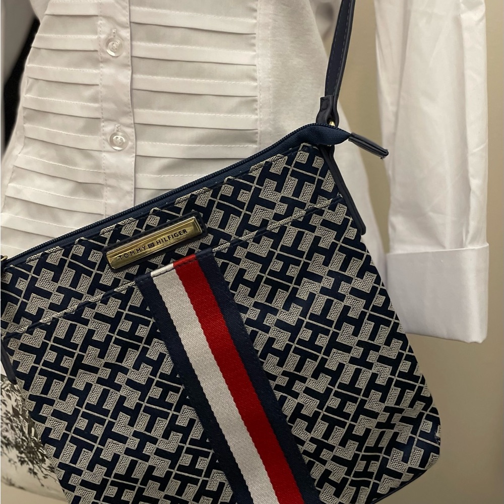 Tommy Hilfiger Blue Red Crossbody Bag with Geometric Pattern